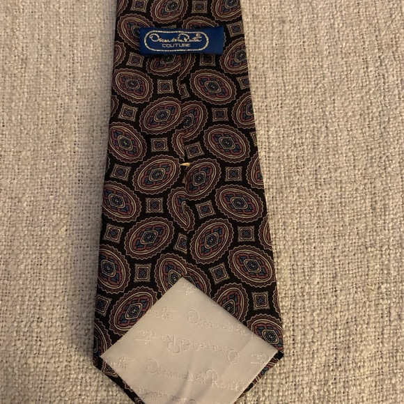 Vintage Oscar De La Renta Couture Black, Pink, Blue Oval Paisley-like Neck Tie - Picture 3 of 4